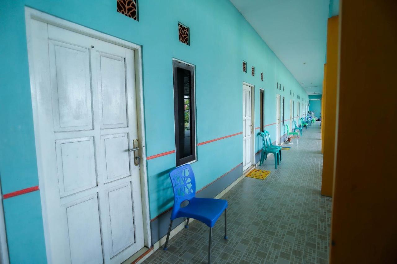 Oyo 2692 Penginapan Mba Ros Banjarbaru Exterior foto